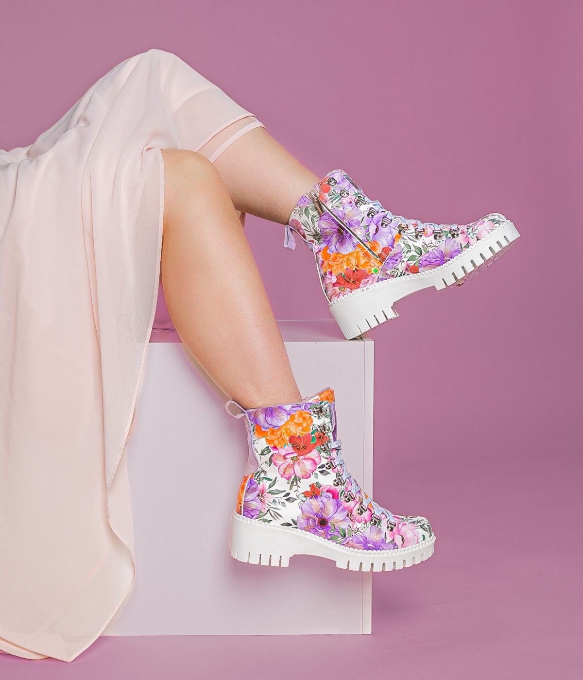 BRENDA FRÜHLING BLUME LILLA 2